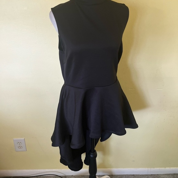 VENUS Dresses & Skirts - Venus Elegant Black Sleeveless High Low Tunic Size Medium